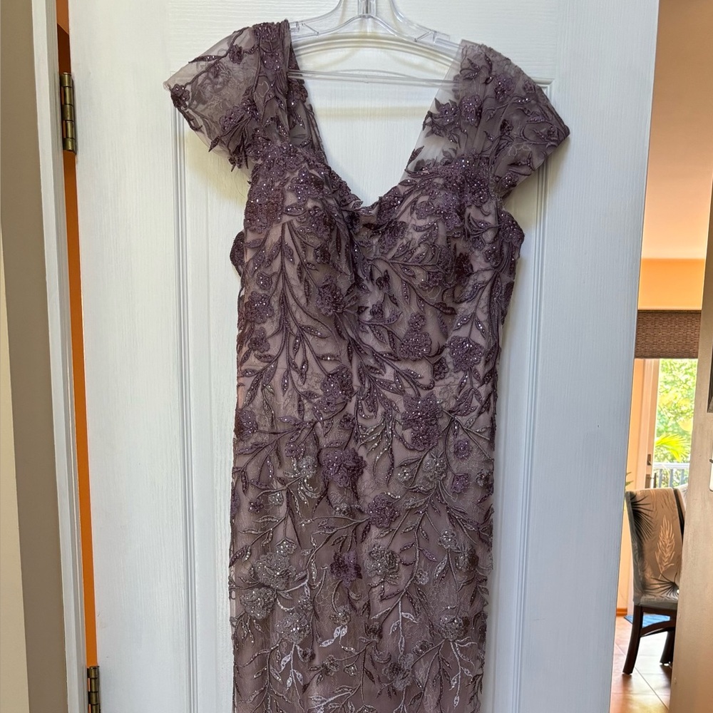 Elegant Floral Lace Maxi Dress